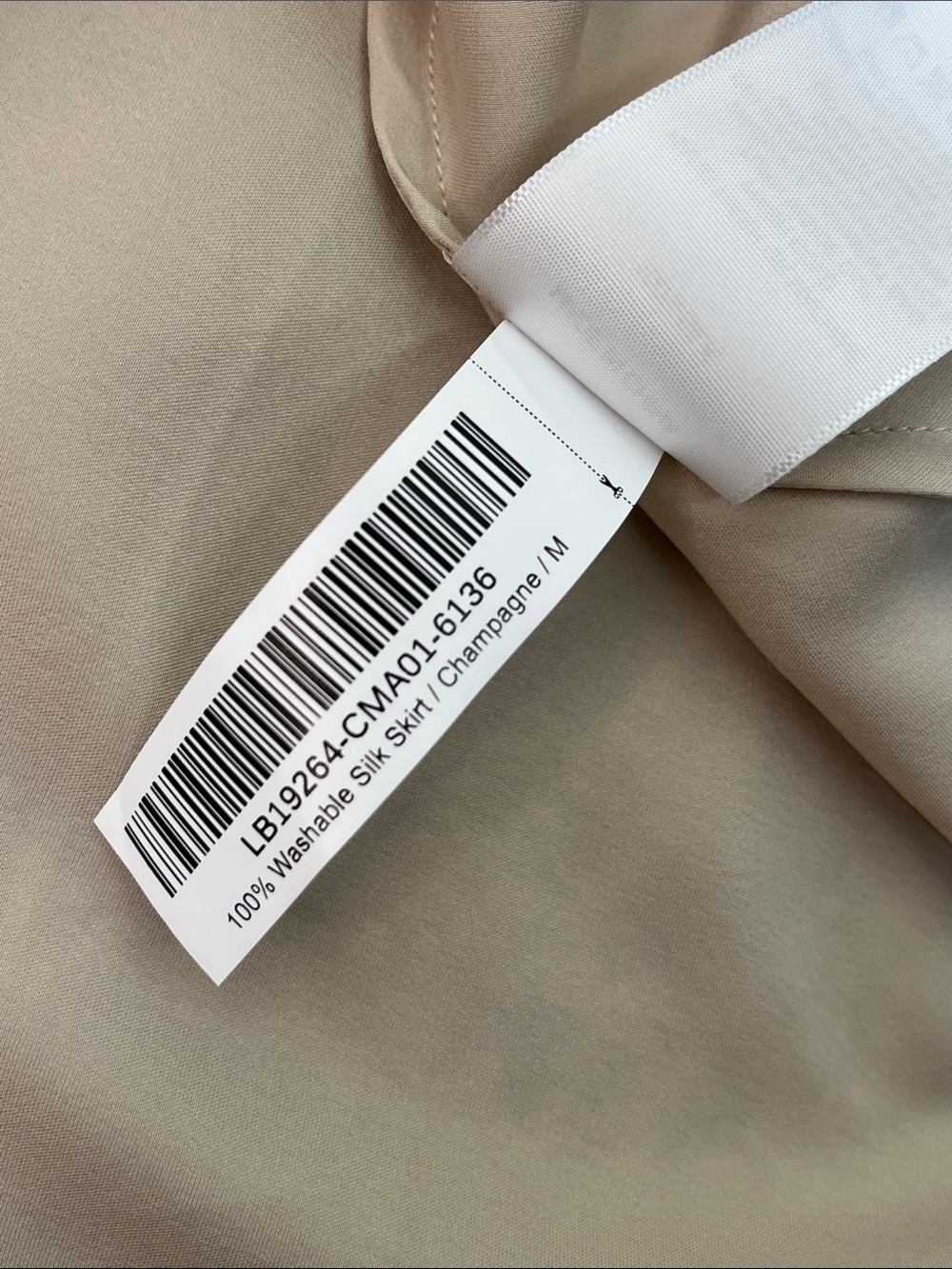 QUINCE 100% SILK PULL ON SKIRT ELASTIC WAIST AND WASHABLE CHAMPAGNE COLOR SZ MD - Picture 8 of 10